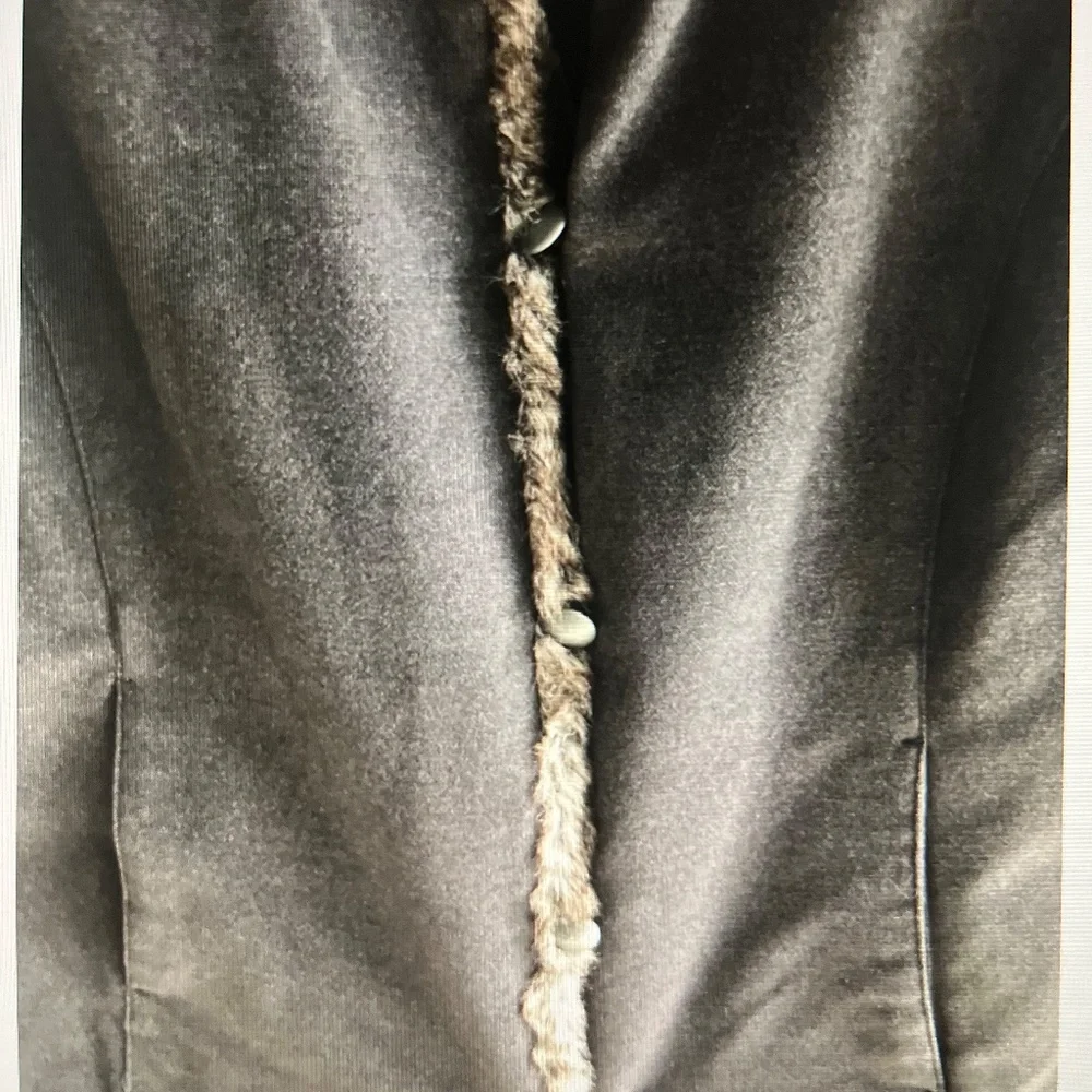 J Jill Vest Wool W/Faux Fur Collar & Trim Fully Lined with Pockets Never Worn - Picture 3 of 4